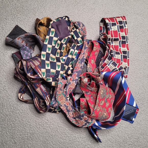 10pc Mens Neckties LOT Wholesale Bulk Collectors Assorted DIY Crafts Cutter Mix - Picture 2 of 2